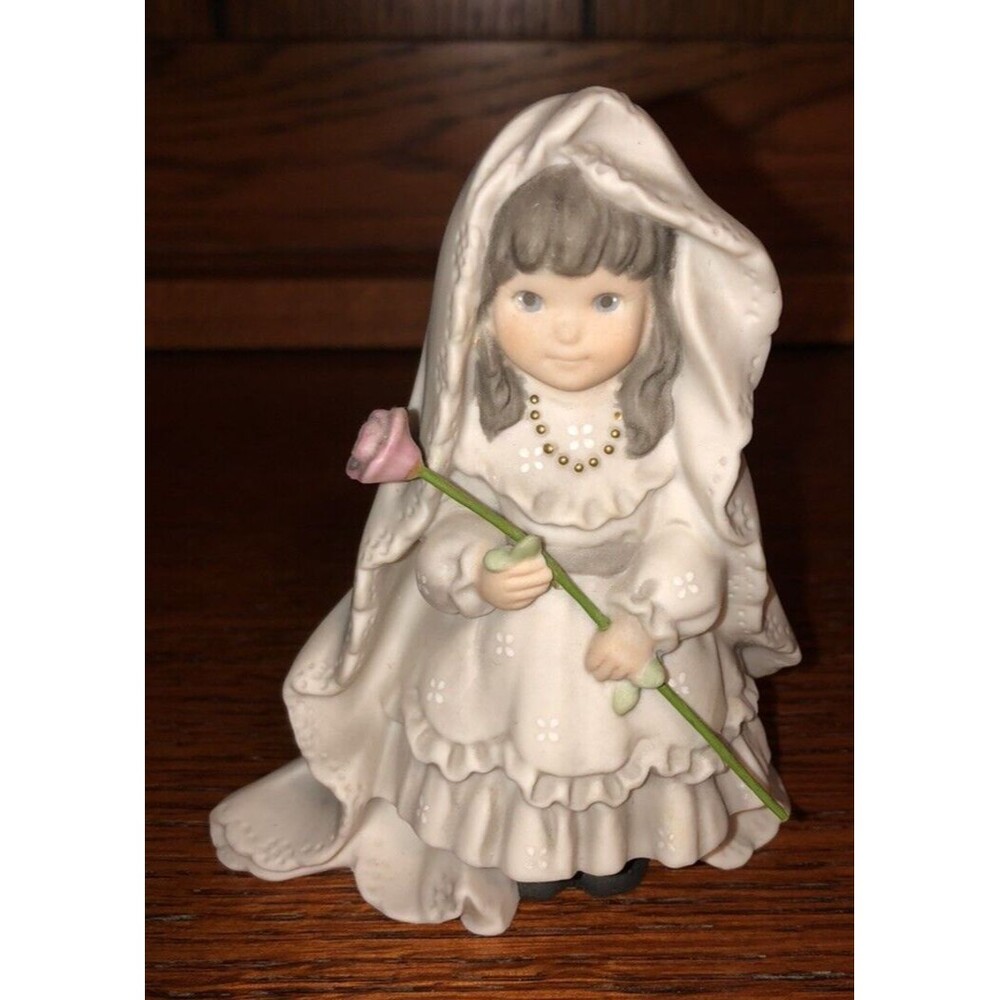 Enesco Pretty as a Picture - Promises of Love - Kim Anderson Figurine 1997 EUC
